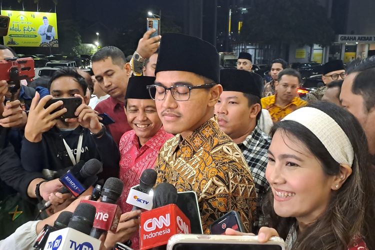 Ketua Umum PSI Kaesang Pangarep saat ditemui di kantor DPP Golkar, Jakarta Barat, Senin (15/4/2024) malam. 