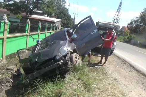 Guru Tabrak Guru di Pinrang, 2 Orang Tewas, 1 Dirawat Intensif