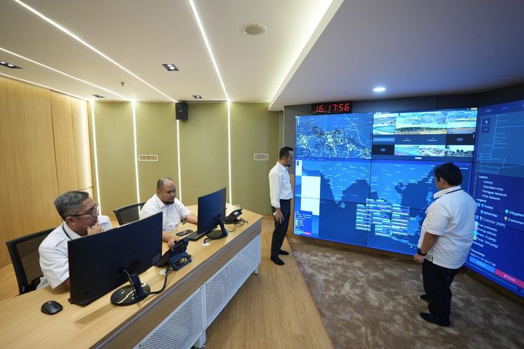 PT Perusahaan Gas Negara (PGN) Tbk sebagai Subholding Gas Pertamina membuat tools yang dapat memonitor proses bisnis untuk meningkatkan tingkat layanan kepada pelanggan secara real time dan terintegrasi, yakni Integrated Monitoring Center (Imoc).
