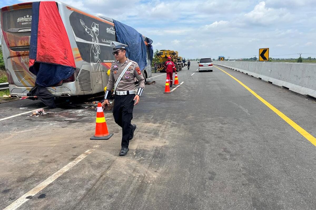 UPDATE Kecelakaan Bus Miyor di Tol Kayuagung, 1 Tewas, 3 Luka Berat, 5 Luka Ringan
