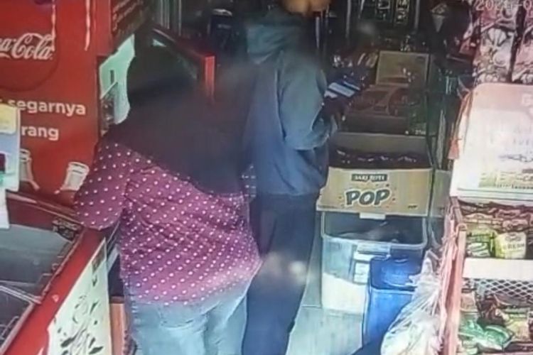 IRT Dihipnotis Pria Saat Belanja di Warung Tangsel, Kalung Emas Rp 20 Juta Raib