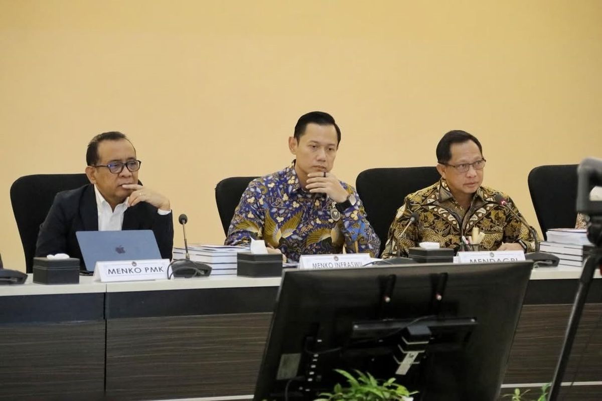 Agenda rapat koordinasi tingkat menteri yang digelar di Kantor Kementerian Koordinator Bidang Pembangunan Manusia dan Kebudayaan (Kemenko PMK), Jakarta, Jumat (27/2/2026). (Dok. Kemendagri) 