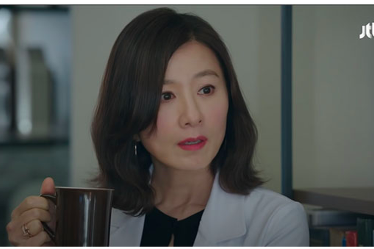 Karakter Ji Sun Woo dalam drama Korea The World of The Married yang diperankan oleh Kim Hae-ae.
