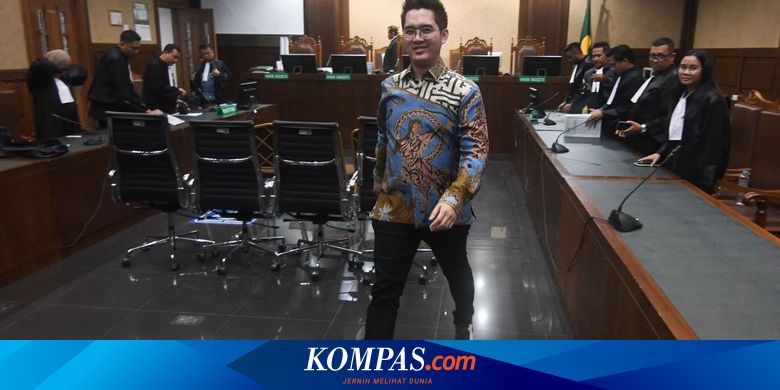 Tendang Pintu Pembatas Usai Sidang Tuntutan, Dadan Tri Yudianto Minta Maaf