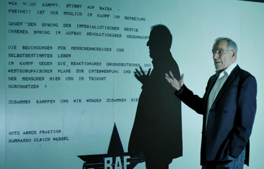 Serial dokumenter A Perfect Crime (2020) tayang di Netflix mulai 22 September.