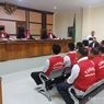 Ibu Zaenal Heran, 9 Polisi yang Aniaya Anaknya hingga Tewas Dituntut 1 Tahun Penjara