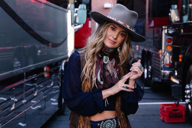 Lirik Lagu Nosedive - Post Malone feat. Lainey Wilson