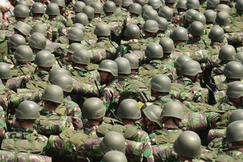 Daerah Operasi Militer di Indonesia: Sejarah, Wilayah, dan Catatan Kemanusiaannya