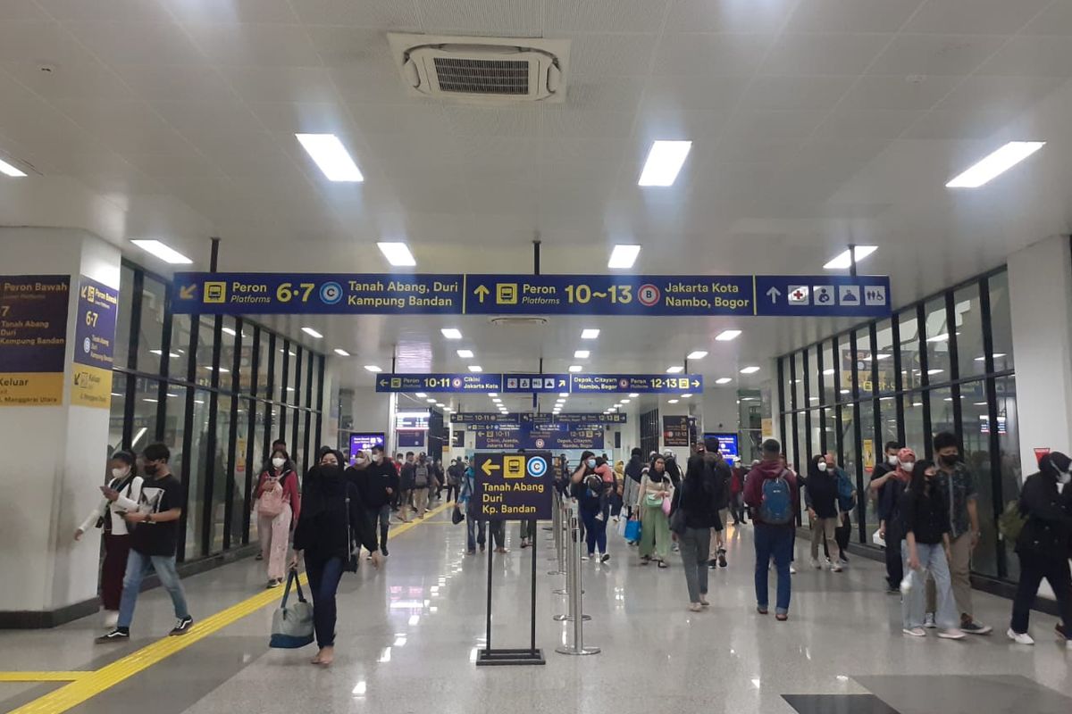 Signage baru di Stasiun Manggarai