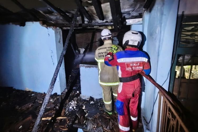 Ruko Koperasi dan Rumah Warga di Pekalongan Rusak Terbakar, Sempat Terdengar Letupan