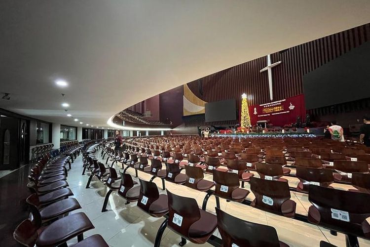Gereja Reformed Injili Kemayoran, di Gunung Sahari Selatan, Kemayoran, Jakarta Utara, Minggu (24/12/2023). 