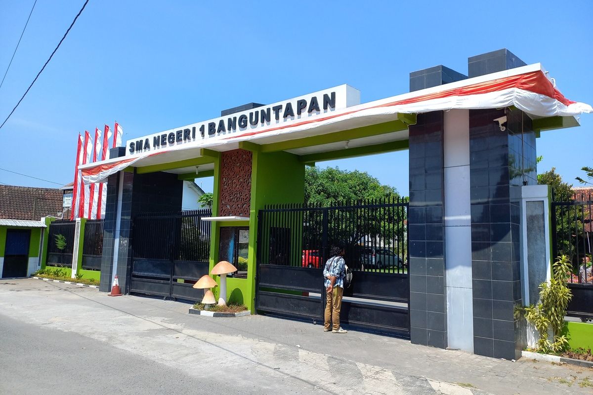 Suasana SMA Banguntapan 1, Senin (1/8/2022)