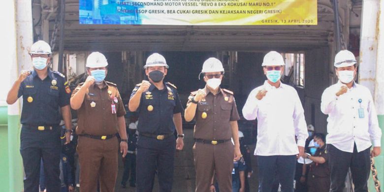 Bea Cukai Gagalkan Penyelundupan Kapal Di Gresik