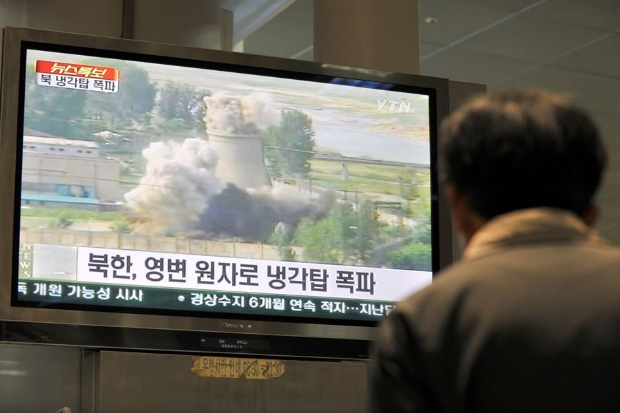 Korea Utara Masukkan Status Senjata Nuklir ke Dalam UU