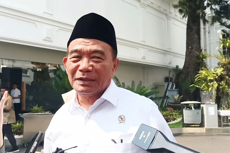 Menko PMK Muhadjir Effendy di Kompleks Istana Kepresidenan, Jakarta, Senin (10/6/2024).