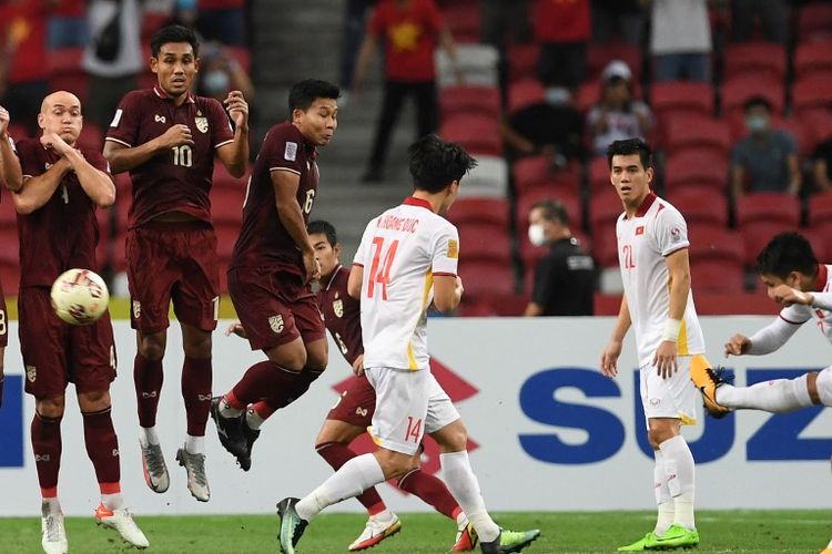 Pertandingan Thailand vs Vietnam pada leg kedua semifinal Piala AFF 2020 di Stadion Nasional Singapura, Minggu (26/12/2021) malam WIB. 