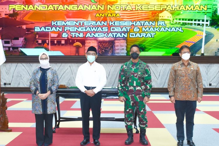 Menteri Kesehatan (Menkes) Budi Gunadi Sadikin, Kepala Staf Angkatan Darat (KSAD), Jenderal TNI Andika Perkasa dan Kepala Badan Pengawas Obat dan Makanan (BPOM) Penny K Lukito menandatangani Nota Kesepahaman (MoU) terkait penelitian berbasis pelayanan sel dendritik.