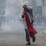Anggota Brimob Terluka Diduga Diserang Pelajar yang Ikut Aksi Demo di Depan Gedung DPR