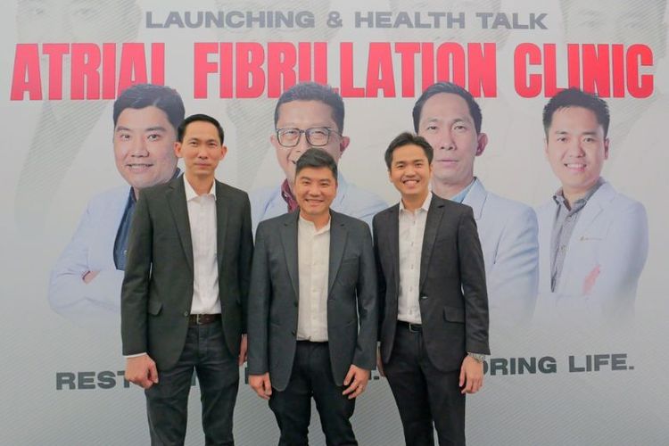 Dari kiri ke kanan, dr Hendyono Lim, Sp JP, FIHA, dr Ignatius Yansen Ng, Sp.JP (K), FIHA, FAsCC, FAPSC, dan dr Evan Jim Gunawan, Sp PD, Sp JP, (K) CCDS. 