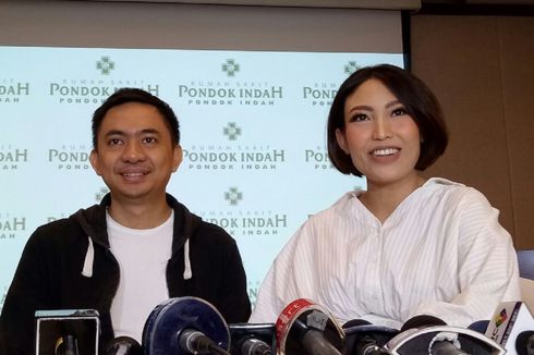 Ayu Dewi Shocked Saat Tahu Ibunya Meninggal Dunia