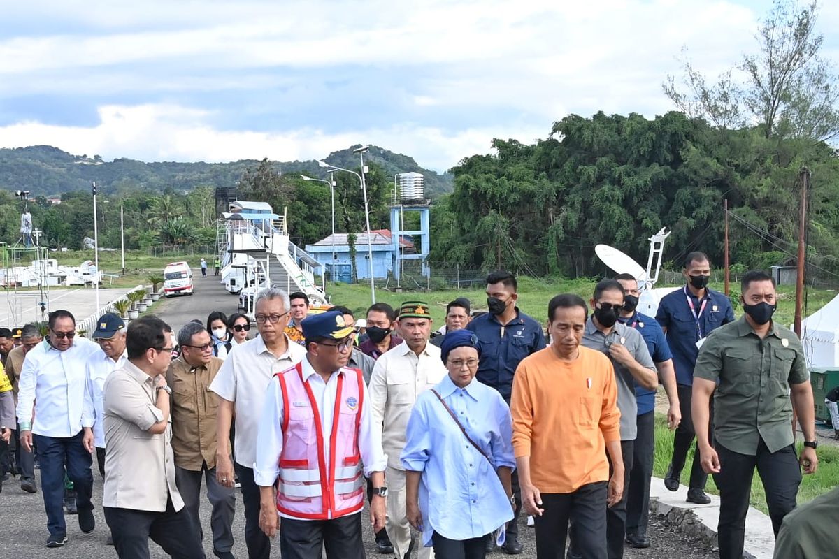  Menteri Perhubungan Budi Karya Sumadi pada Minggu (7/5), Kembali melakukan pengecekan di Bandara Komodo, Labuan Bajo, untuk memastikan kelancaran lalu lintas penerbangan dari dan ke Labuan Bajo selama masa penyelenggaraan KTT ASEAN pada 9-11 Mei 2023 mendatang.