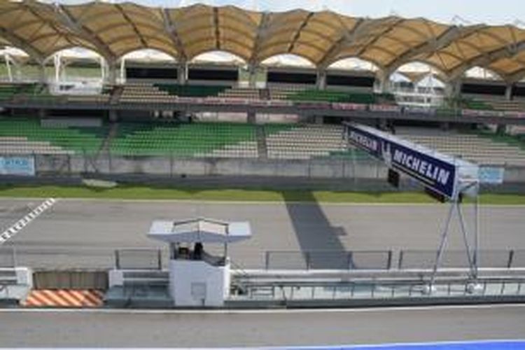 Sepang International Circuit biasa menjadi arena balap Formula 1 Grand Prix. Sirkuit ini berada di Malaysia.