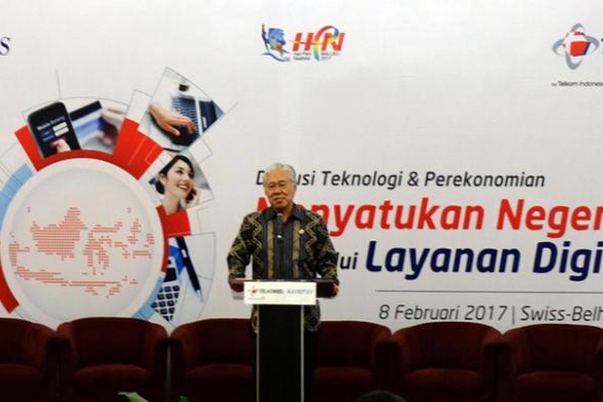 Menteri Perdagangan RI Enggartiasto Lukita dalam seminar Menyatukan Negeri melalui Layanan Digital di Ambon, Rabu (8/2/2017).
