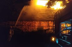 Gudang Berisi Tembakau Milik PTPN I Regional IV di Jember Ludes Terbakar