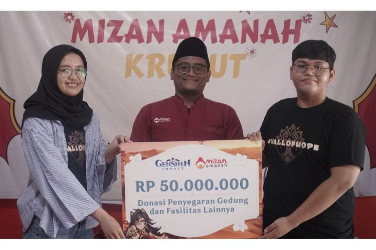 Komunitas player Genshin Impact memberikan bantuan kepada panti asuhan.