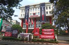 Peringati Peristiwa Kudatuli, Kantor DPP PDI-P Dipenuhi Spanduk Dukungan untuk Megawati
