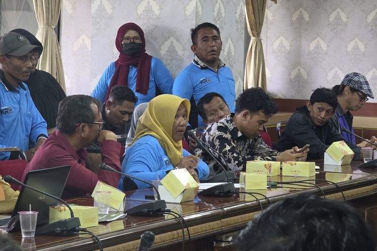 Pendapatan Anjlok hingga 70 Persen, Pemulung TPA Putri Cempo Mengadu ke Pemprov Jateng: Pak Gubernur Temui Kami