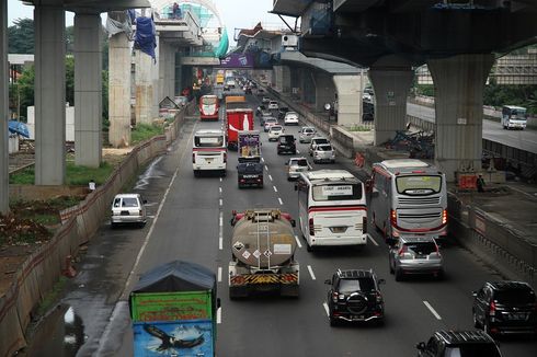 Empat Proyek di Tol Cikampek Distop Saat Mudik