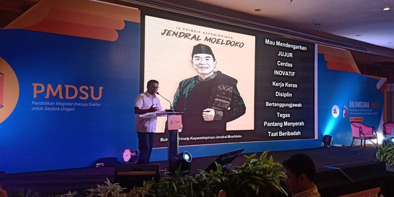 Kepala Staf Kepresidenan Jend. (Purn.) Moeldoko menyampaikan Kuliah Umum dalam Anjangsana PMDSU Batch-3 2019 di Jakarta, Selasa (15/10/2019).