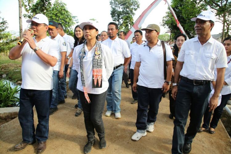 Menteri BUMN Rini Soemarno saat berkunjung ke Banyuwangi Minggu (1/7/2018). 