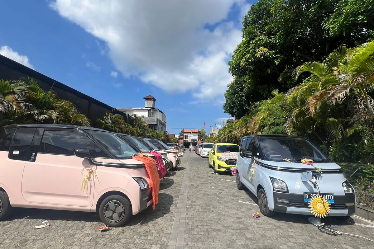 Rental mobil listrik di Bali menggunakan Wuling Air ev
