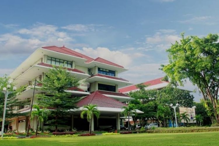 Gedung Rektorat Universitas Pancasila.
