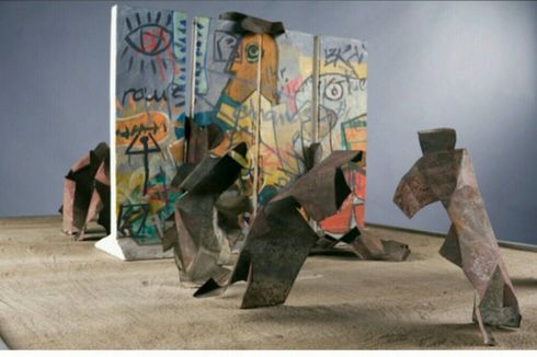 Cerita Seniman yang 27 Tahun Mencari Tempat Meletakkan Batu dari Tembok Berlin