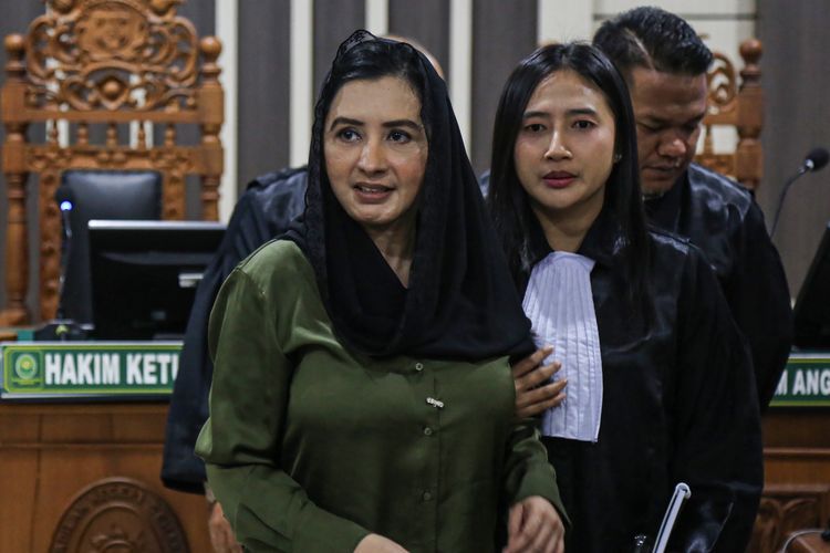 Kesaksian ASN Pekalongan Ungkap Alasan Perusahaan Keluarga Fadia Arafiq Terus Dipilih