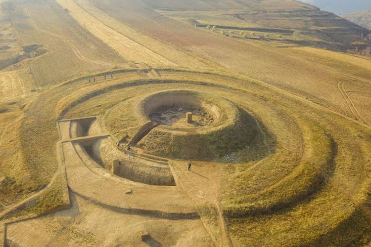 Situs Pemujaan Kekaisaran berusia 1.500 di Mongolia, China Utara