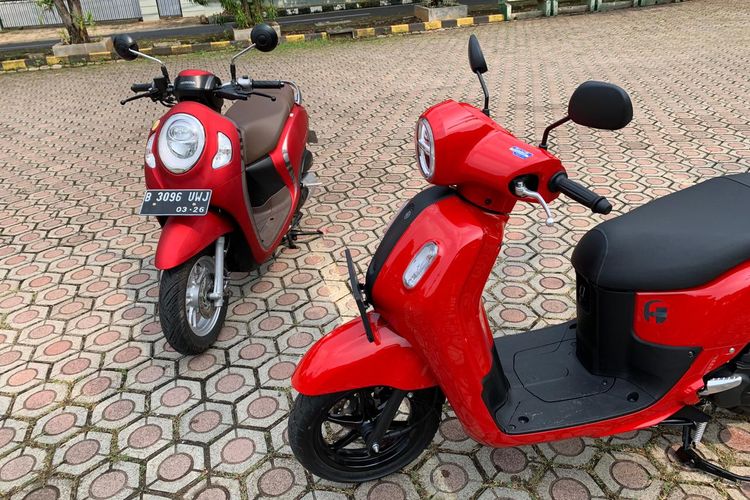 Komparasi Yamaha Fazzio Hybrid - Connected dan Honda Scoopy
