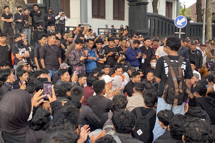 Selain MBG, Mahasiswa Malang Desak Pengesahan RUU Perampasan Aset