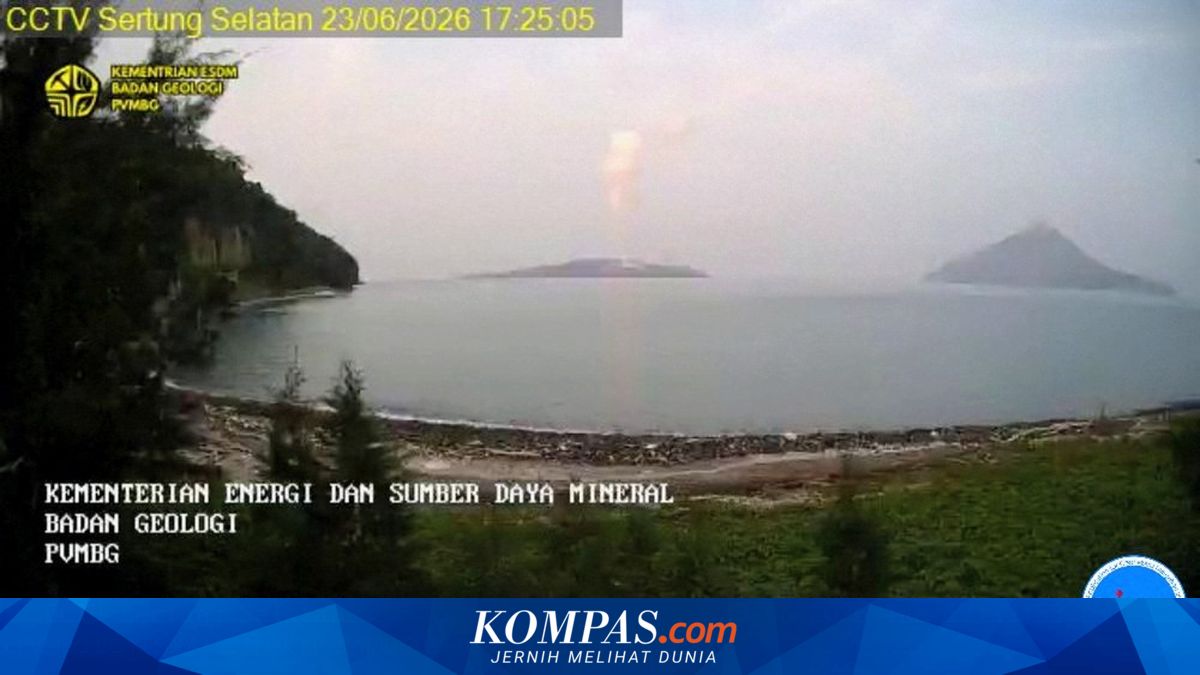 Gunung Anak Krakatau Erupsi, Wisatawan Dilarang Turun dan Mendaki