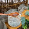 Apa Bedanya Biji Selasih dan Biji Chia?