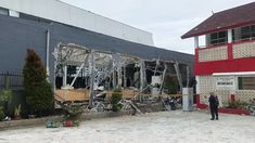 Warga Kaget Dengar Ledakan di Gedung Padel Bogor, Plafon Rumah Ikut Jebol