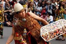 Parade Tari Semarakkan TMII