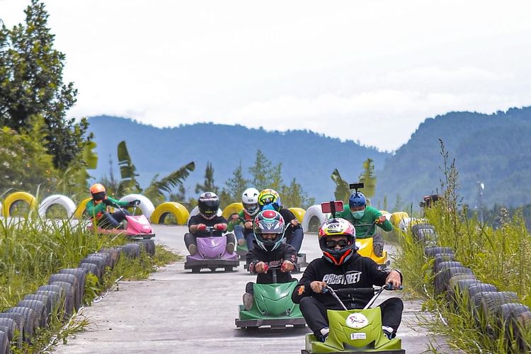 Wahana permainan Lug's Gravity di Lembang, Bandung