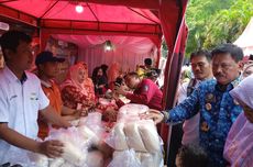 Bazar Murah di Pendopo Kabupaten Nganjuk Diserbu Warga