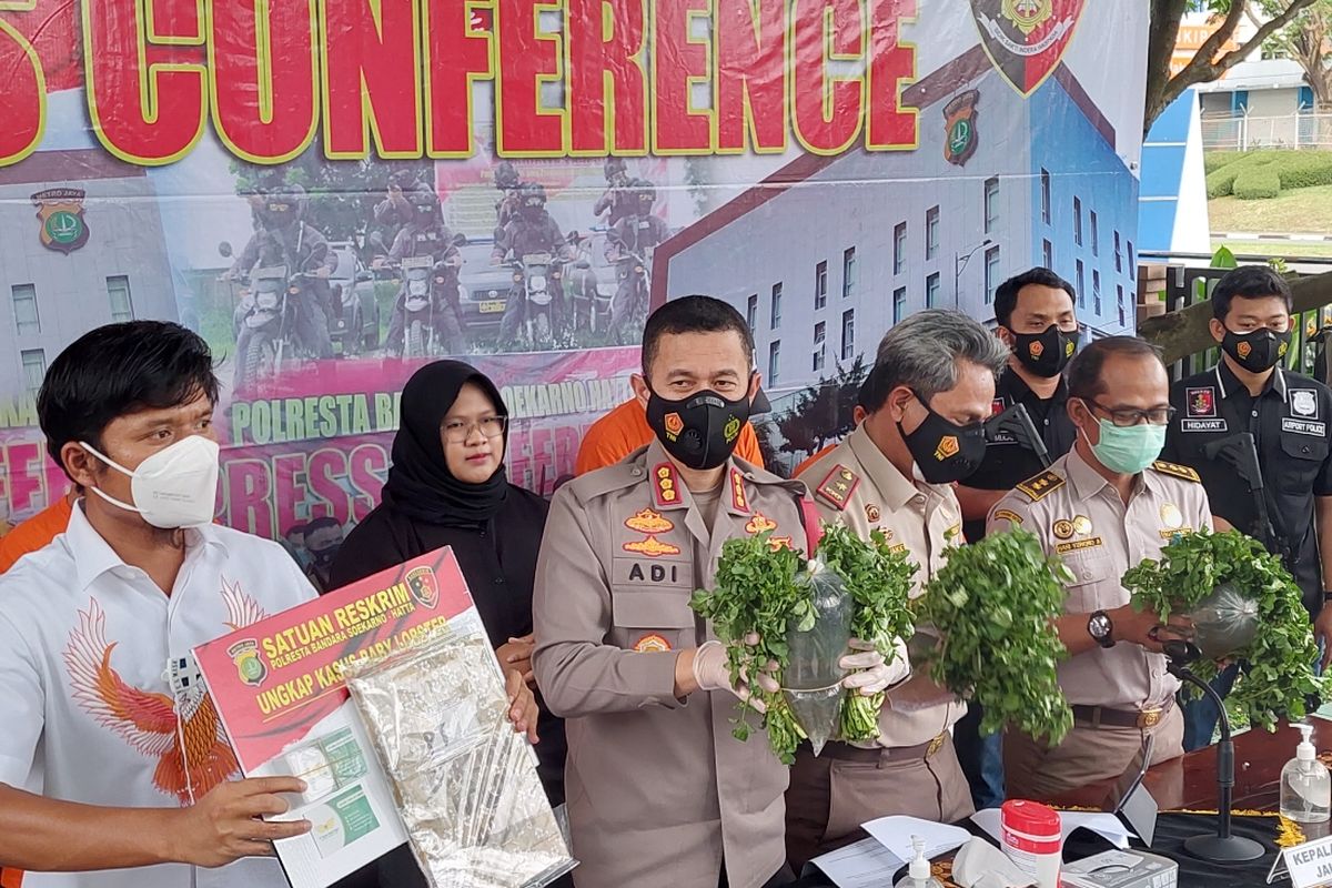 Kapolresta Bandara Soekarno-Hatta Kombes Pol Adi Ferdian saat melakukan konferensi pers di Mapolresta Bandara Soekarno-Hatta, Kota Tangerang, Selasa (4/5/2021).