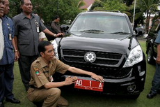 Cerita Jokowi Pertama Kali Gunakan Esemka dan Simpan Mobil Dinas Mewahnya...