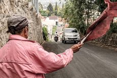 Gagal Menanjak Pakai Skutik, Lebih Baik Turun atau Mundur Lagi?